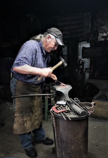 Complete Basic Blacksmithing- April 2025